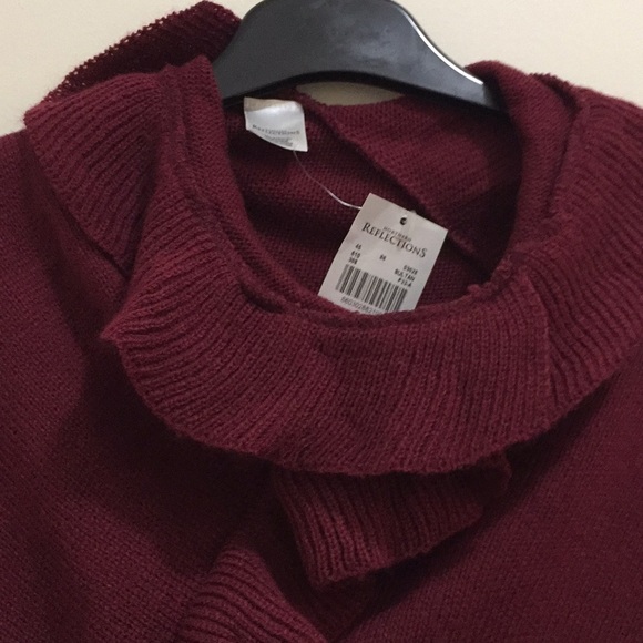 Northern Reflections burgundy pancho - Picture 6 of 7